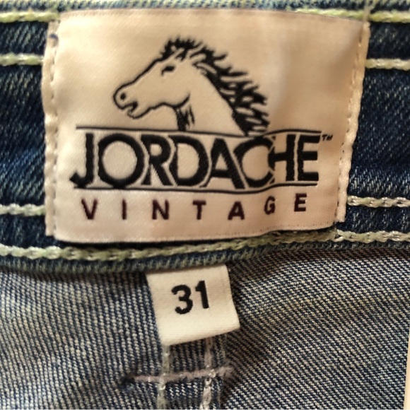 Jordache Farrah Crop Flare Ombré Jeans (31) - Picture 5 of 16
